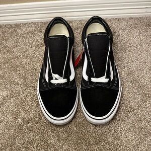 Black vans shoes brand new comes with laces